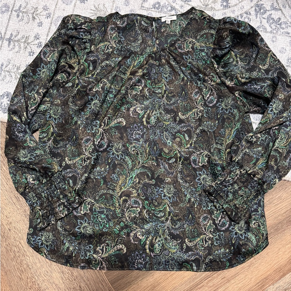 Pleione Brown Paisley Puff Sleeve Blouse